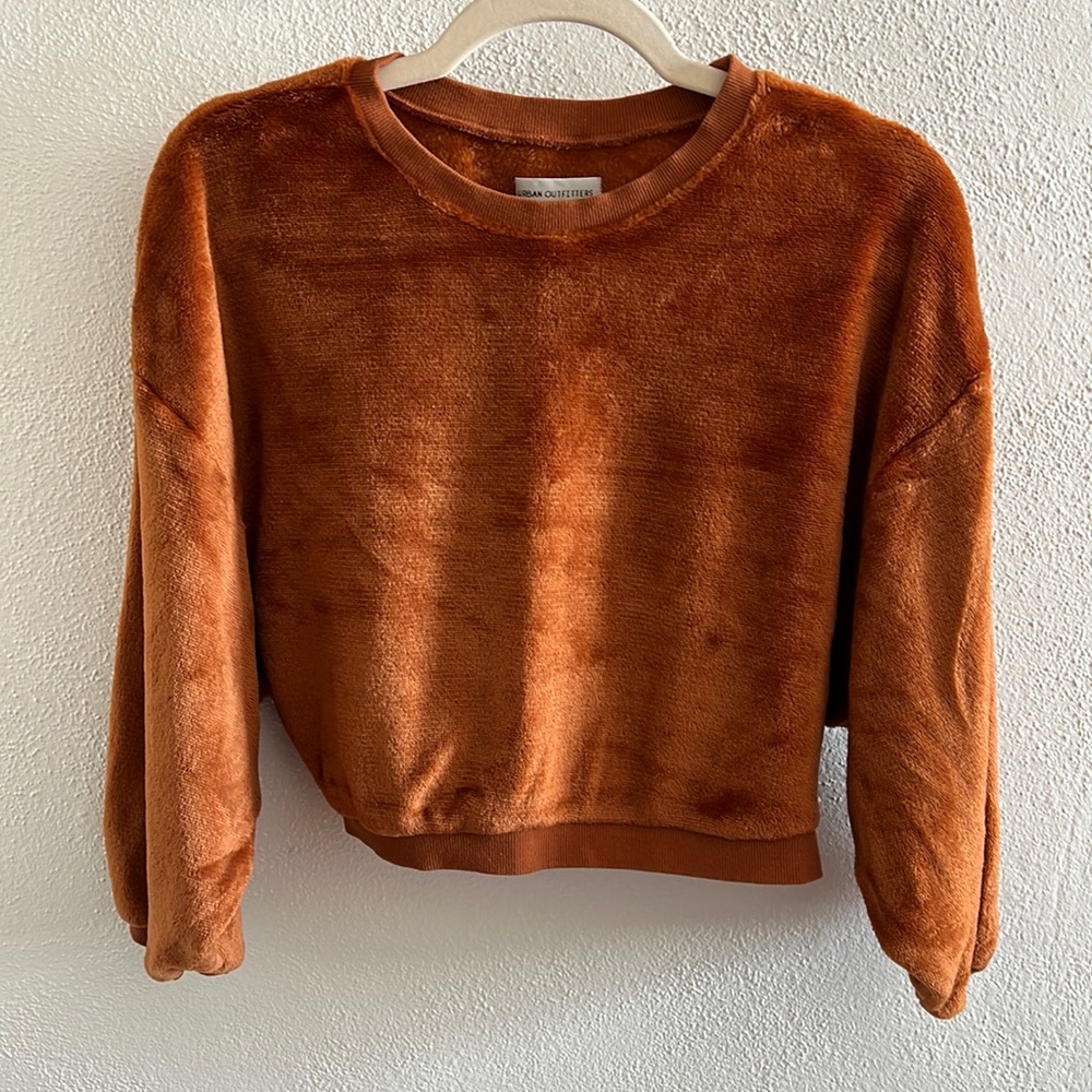 Crop pullover
